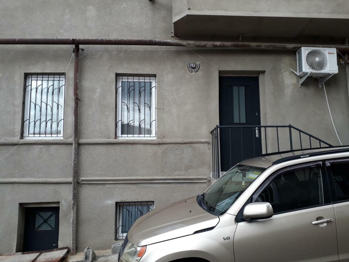 2 Bedroom Apartment In Chugureti Tiflis Dış mekan fotoğraf